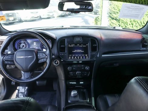 Used 2020 Chrysler 300 S image 25