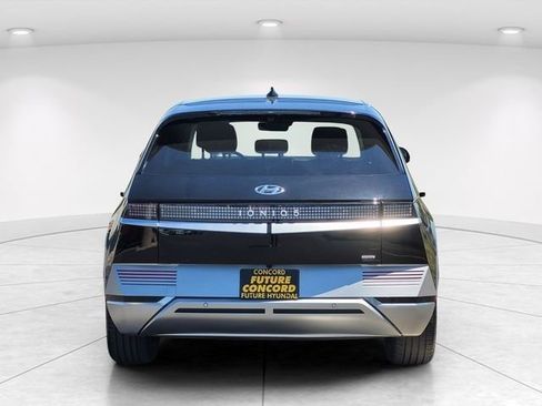 Certified 2024 Hyundai Ioniq 5 Limited AWD/4WD image 4