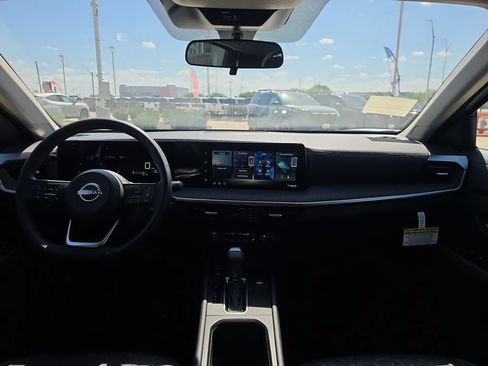 New 2026 Nissan Kicks SV w/ Cold Weather Package FWD image 11