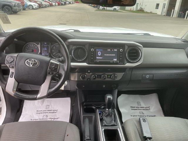 Used 2017 Toyota Tacoma SR5 w/ Tow Package AWD/4WD image 22