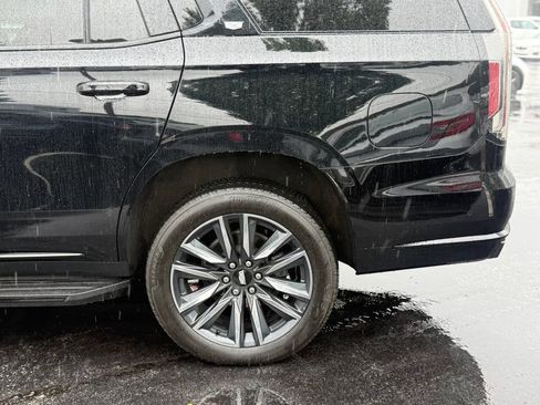 Used 2024 Cadillac Escalade Sport AWD/4WD image 4