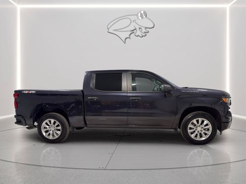 Used 2022 Chevrolet Silverado 1500 Custom AWD/4WD image 7