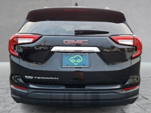 Certified 2023 GMC Terrain SLE w/ Driver Convenience Package FWD image 6