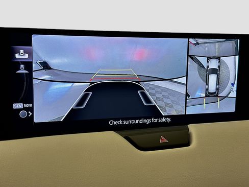 Used 2024 MAZDA CX-90 Plug-In Hybrid w/ Premium Plus image 23