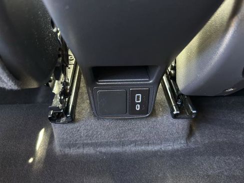 Used 2023 Buick Encore GX Select w/ Sport Touring Package FWD image 32