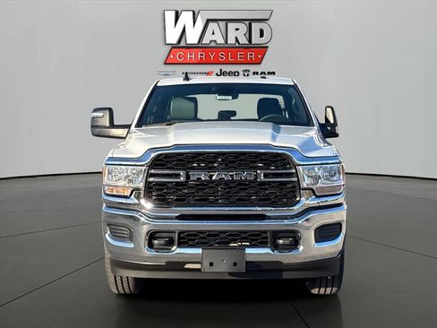 New 2024 RAM 2500 Tradesman w/ Chrome Appearance Group image 8