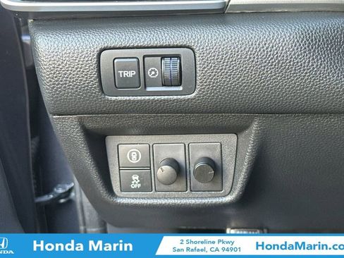 Used 2018 Honda Accord EX-L image 32
