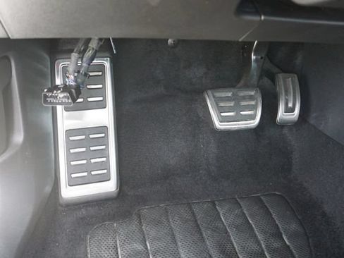 Used 2025 Volkswagen Jetta Sport FWD image 23