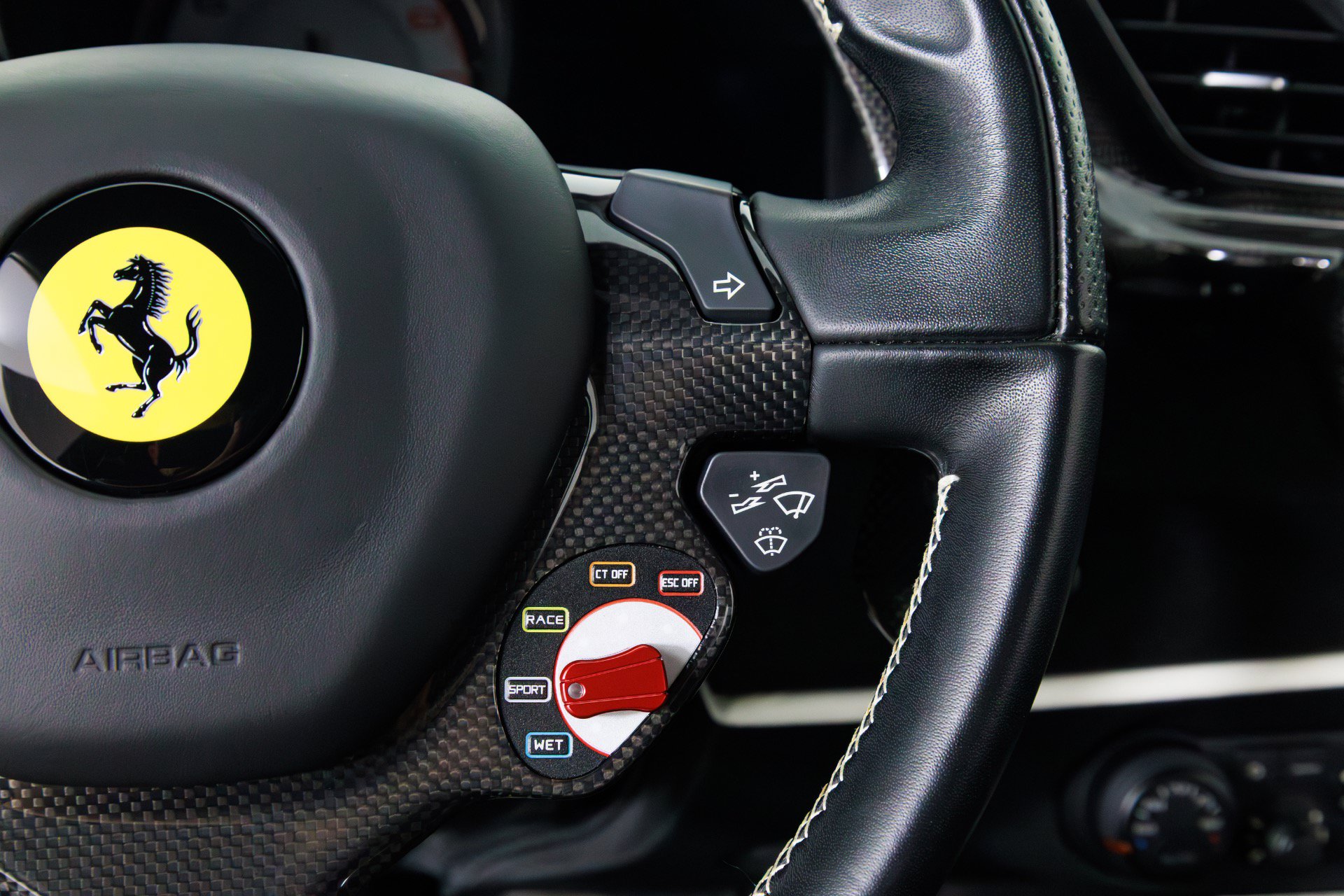 Used 2020 Ferrari 488 Pista Coupe RWD image 20