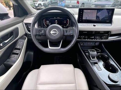 Certified 2024 Nissan Rogue SL AWD/4WD image 8