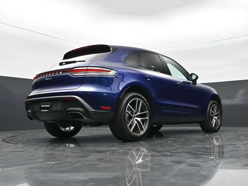 Certified 2026 Porsche Macan AWD/4WD image 38