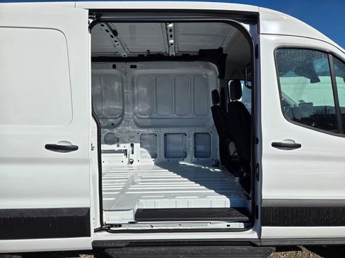 New 2026 Ford Transit 250 148 Medium Roof RWD image 7