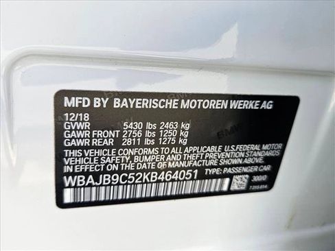 Used 2019 BMW M550i xDrive image 25