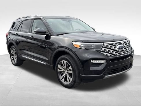 Used 2020 Ford Explorer Platinum w/ Premium Technology Package image 7