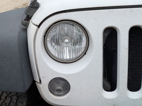 Used 2015 Jeep Wrangler Unlimited Sport w/ Quick Order Package 23S image 9