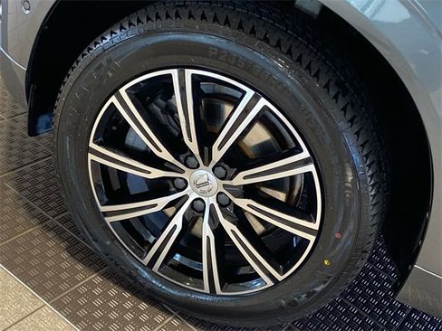 Used 2020 Volvo XC60 T6 Inscription image 8