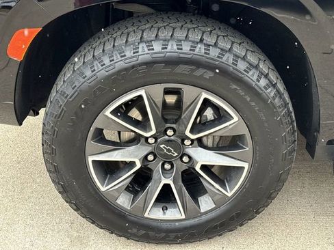 Used 2023 Chevrolet Tahoe Z71 w/ Z71 Off-Road Package image 33