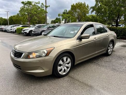 Used 2010 Honda Accord EX-L image 3