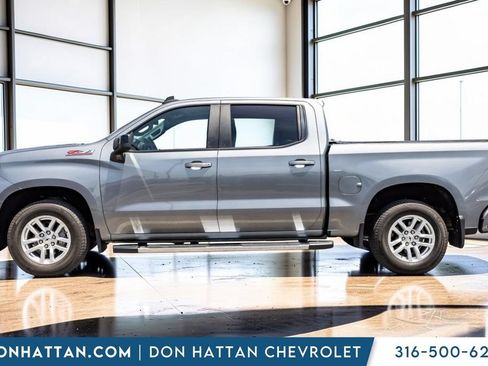 Used 2021 Chevrolet Silverado 1500 RST AWD/4WD image 2