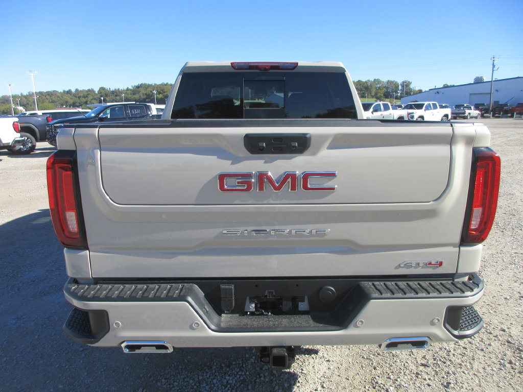New 2026 GMC Sierra 1500 AT4 w/ AT4 Premium Package AWD/4WD image 5