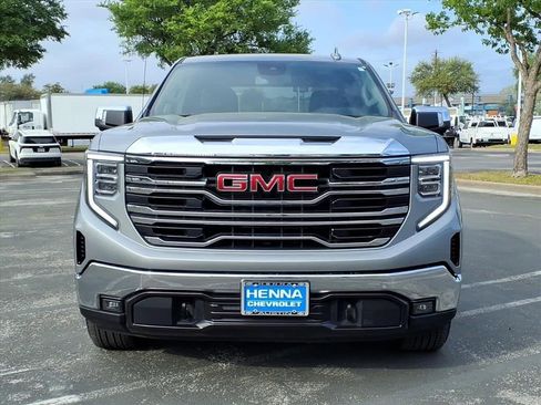 Used 2025 GMC Sierra 1500 SLT RWD image 3