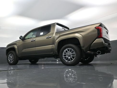 New 2026 Toyota Tacoma Limited AWD/4WD image 18