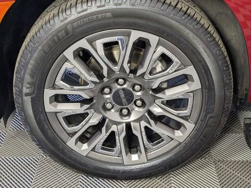 Used 2023 GMC Yukon XL Denali Ultimate image 8