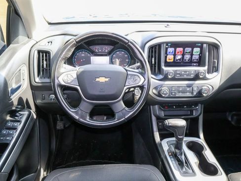 Used 2018 Chevrolet Colorado LT w/ Redline Special Edition AWD/4WD image 12