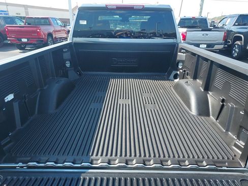 Used 2025 Chevrolet Silverado 2500 LT w/ Convenience Package AWD/4WD image 9