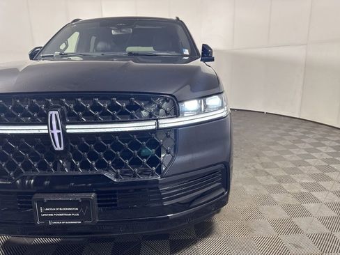 New 2025 Lincoln Navigator L Reserve w/ Jet Appearance Package AWD/4WD image 14
