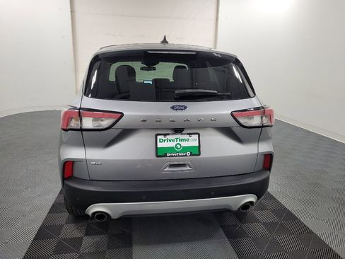Used 2021 Ford Escape SE FWD image 6
