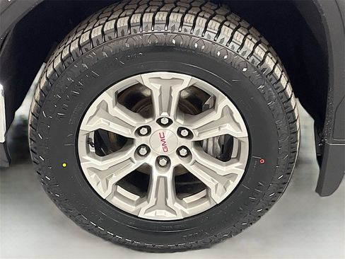 Used 2022 GMC Sierra 1500 SLE w/ Driver Alert Package I image 30