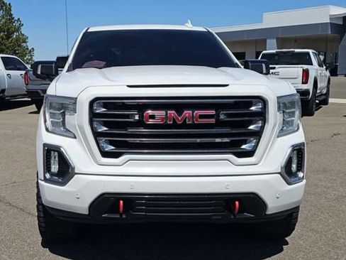 Used 2019 GMC Sierra 1500 AT4 w/ AT4 Premium Package AWD/4WD image 3