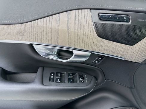 Used 2021 Volvo XC90 T6 Inscription image 18