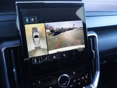 Used 2025 GMC Acadia Elevation image 24