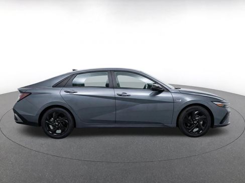 Used 2026 Hyundai Elantra Sport FWD image 10