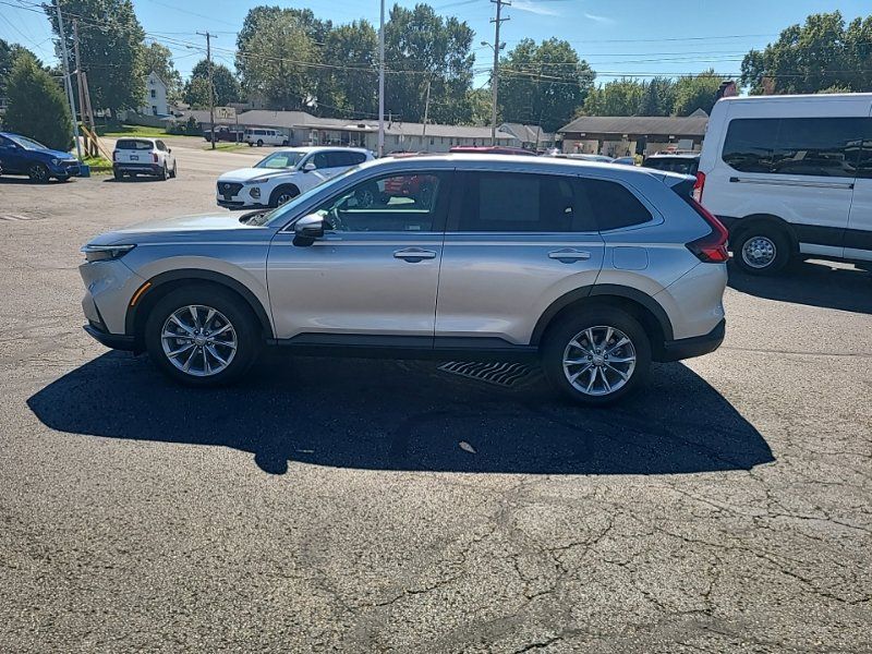 Used 2024 Honda CR-V EX image 3