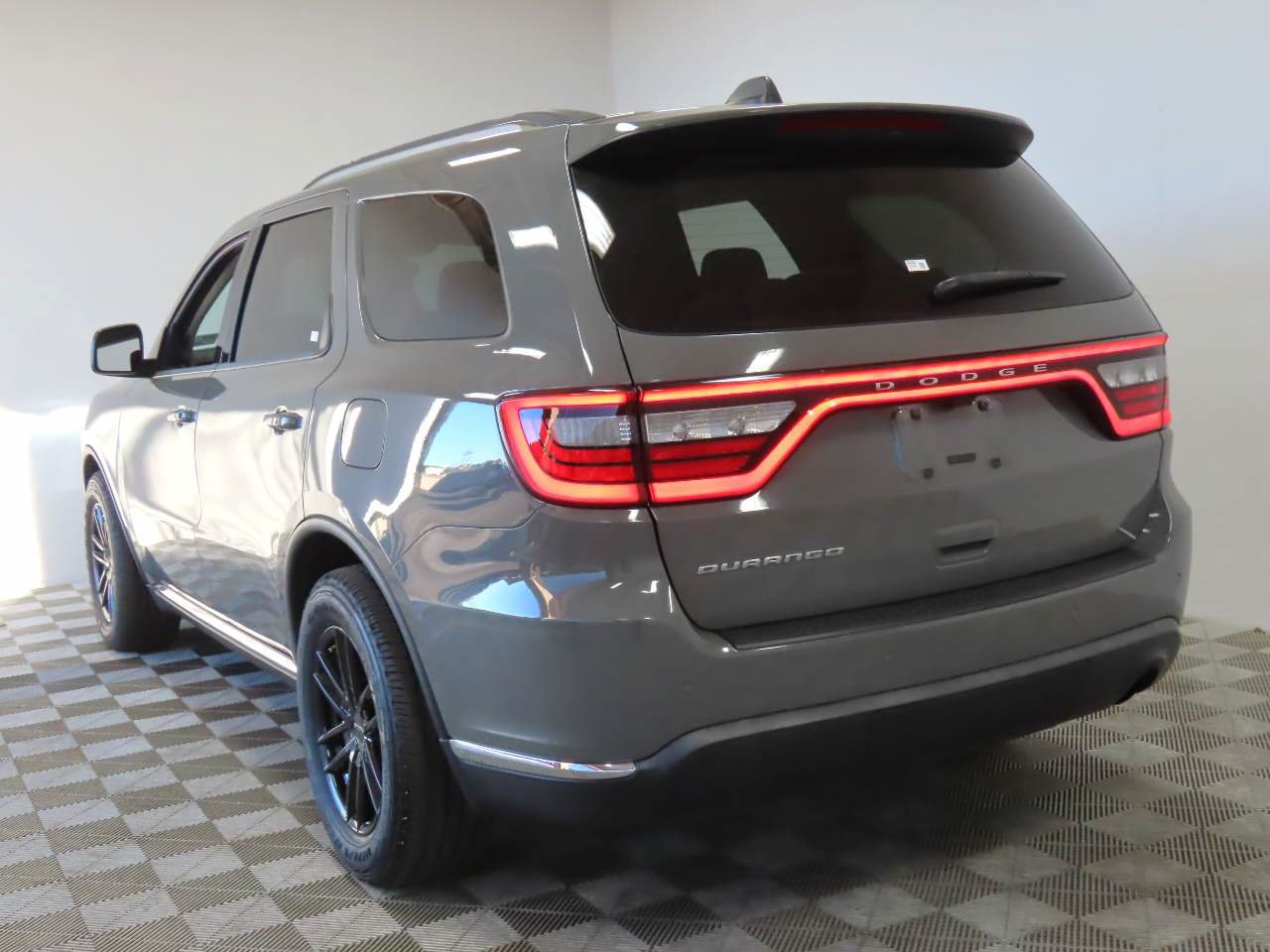 Used 2022 Dodge Durango SXT RWD image 3