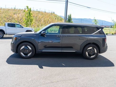 Used 2024 Kia EV9 Wind AWD/4WD image 4