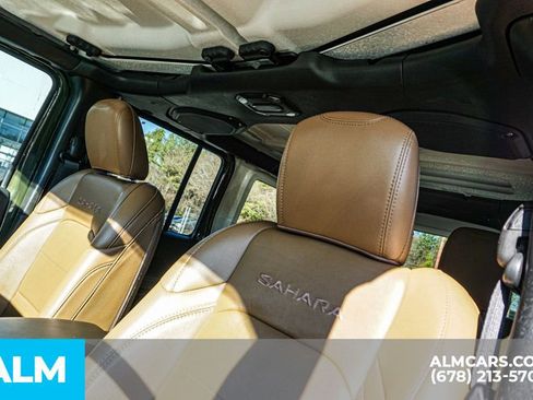 Used 2022 Jeep Wrangler Unlimited Sahara w/ Dual Top Group image 18