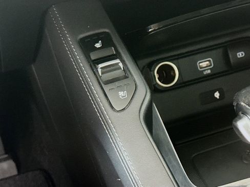 Used 2022 Kia Telluride EX w/ EX Premium Package FWD image 21