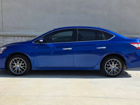 Used 2015 Nissan Sentra SR FWD image 6