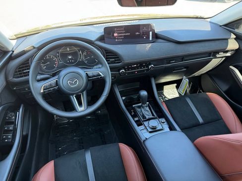 Certified 2025 MAZDA MAZDA3 s AWD/4WD image 5