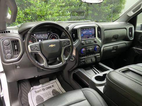 Used 2022 Chevrolet Silverado 2500 LTZ w/ LTZ Premium Package AWD/4WD image 37