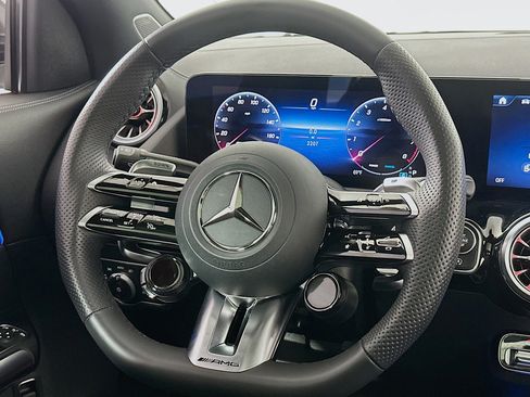 Used 2024 Mercedes-Benz GLA 35 AMG 4MATIC image 8