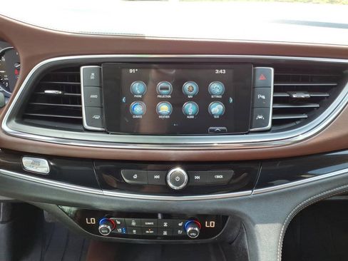 Used 2018 Buick Enclave Avenir w/ Avenir Technology Package AWD/4WD image 14