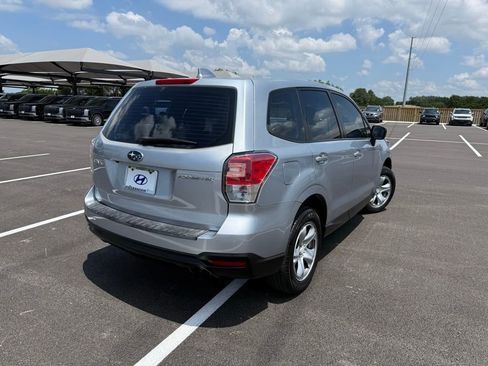 Used 2018 Subaru Forester 2.5i AWD/4WD image 5