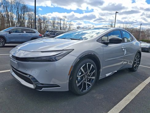 New 2026 Toyota Prius XSE Premium image 2