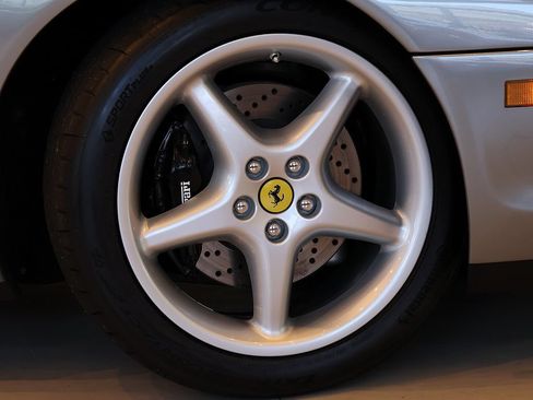Used 1999 Ferrari 550 Maranello Coupe RWD image 9