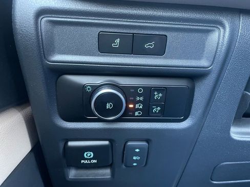 Used 2024 Ford Expedition Max Limited image 51